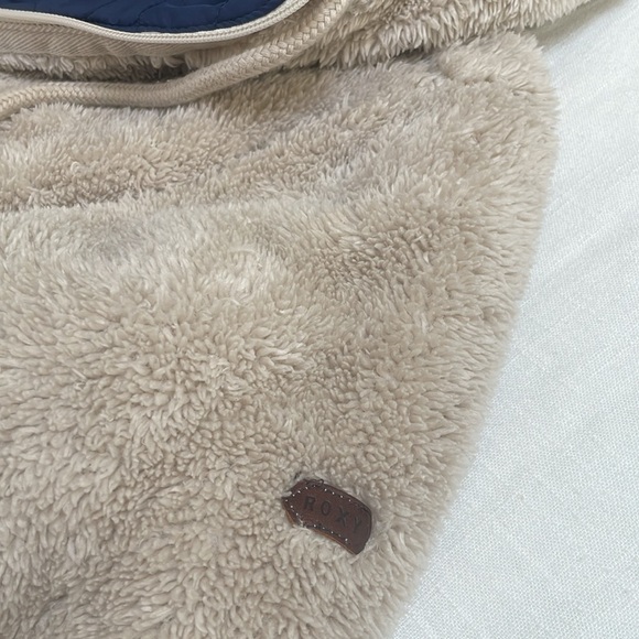 Roxy Jacket - Picture 3 of 6